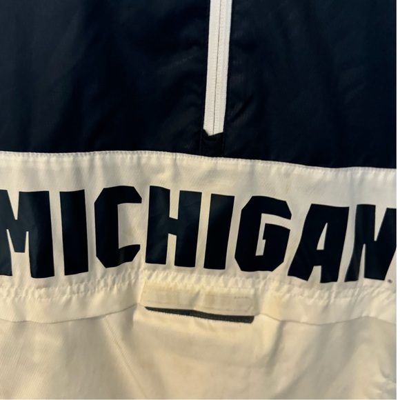XL Michigan Adidas Windbreaker - Hoodie with half zip - excellent condition🏈🏈 - Picture 3 of 6